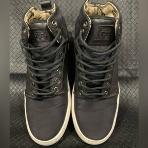 Vans Alomar (fish bone) partial leather upper. Mid-top size 11